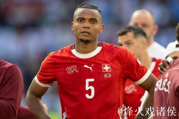 阿坎吉:那绝非点球,但裁判我们无能为力 阿坎吉:那绝非点球,但裁判我们无能为力